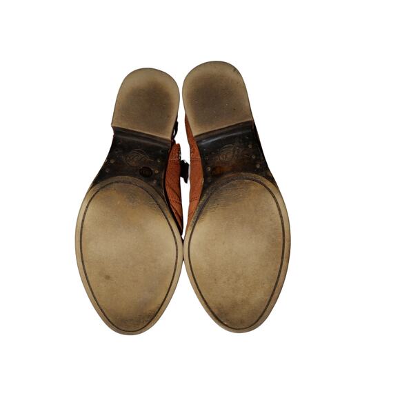 Lucky Brand Ankle Bootie - Picture 6 of 7